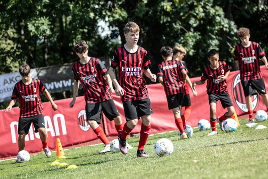 Nezapomenutelný AC Milan Academy Junior Camp poprvé v Praze!